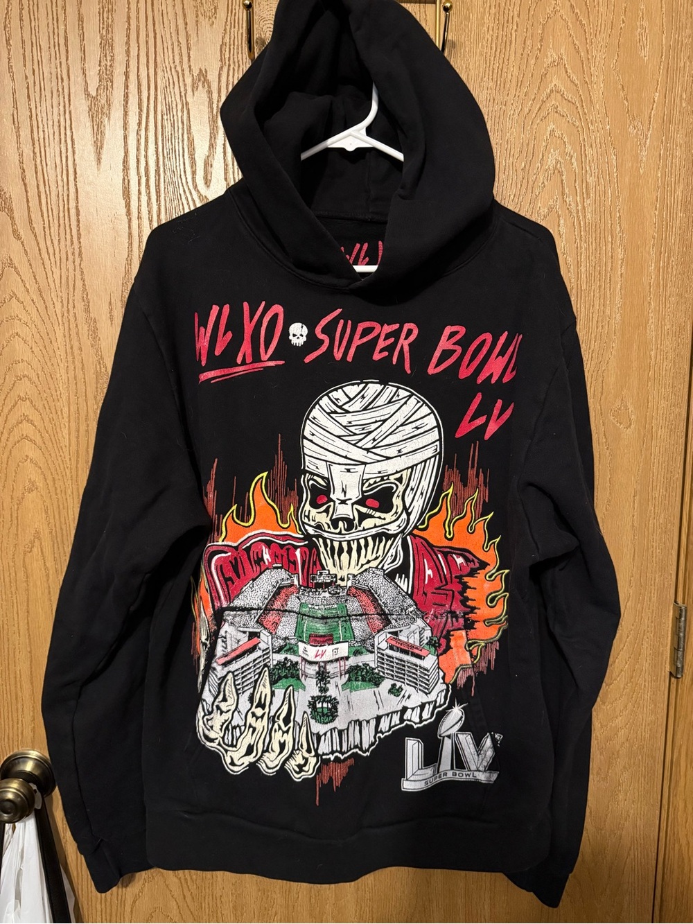 The weekend x warren lotas Super Bowl hoodie